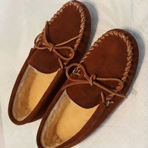 Minnetonka Mens Moccasins Slippers Size  11